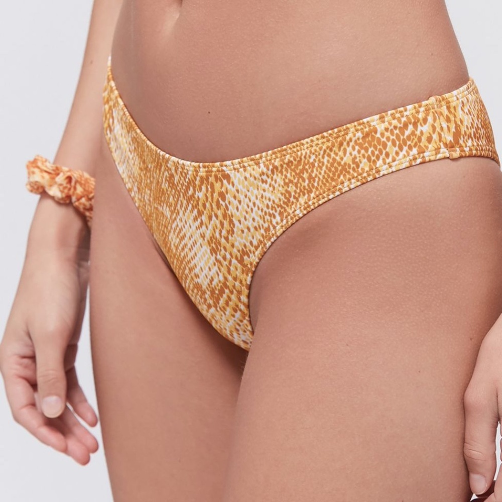 Out From Under (UO) printed Bikini Bottom L NWT!